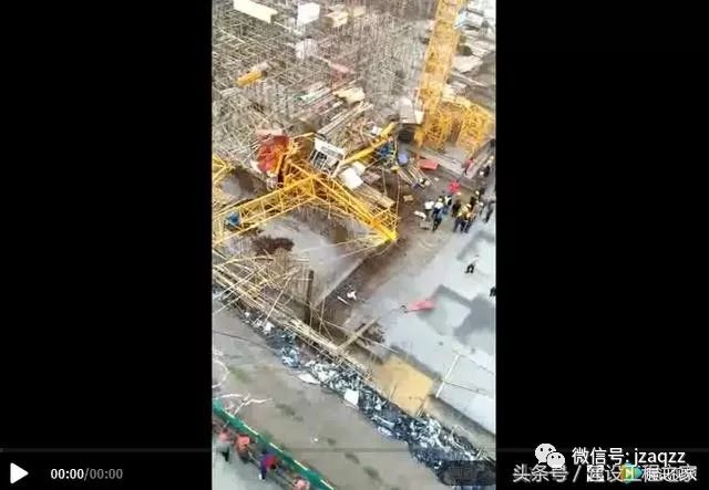 此地10天内连续2起塔吊倒塌，事故如此频发是何故？_1
