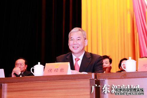要房要车，这名纪委“内鬼”案情首次曝光