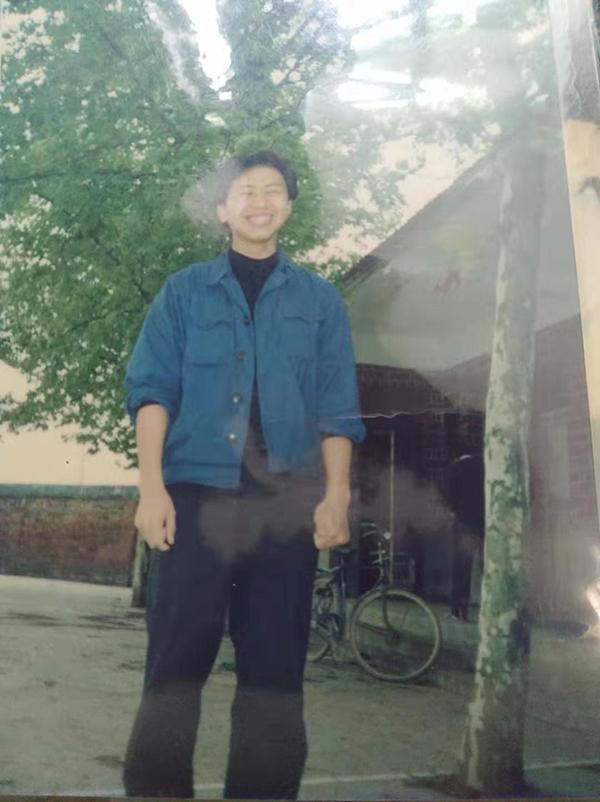 李尚平被枪杀前日记公开：为600教师讨薪，预感“也许我要倒霉了”