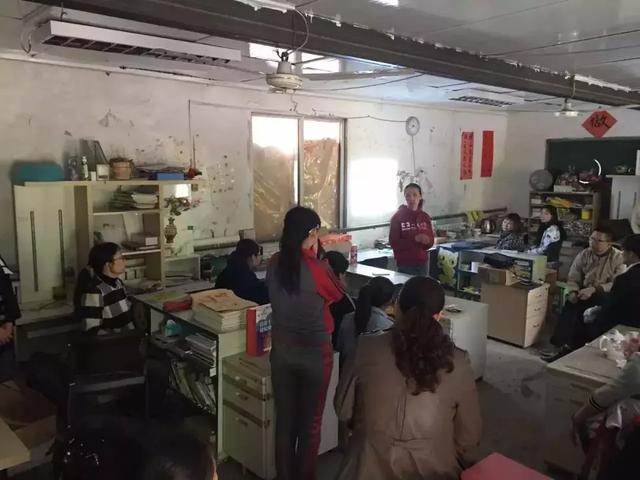 中国最牛闺蜜：一个是清华最年轻教授，一个帮世界首富“花钱”