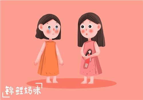 “妈妈，我的东西被抢了”，两个妈妈的不同做法，影响孩子的一生