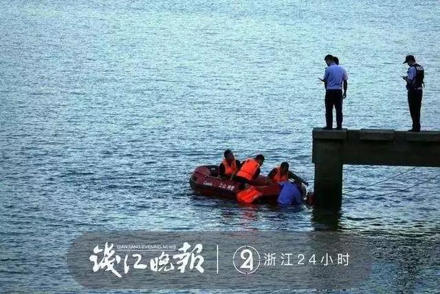 一张照片刷爆朋友圈！这一伸手，就是生与死的距离