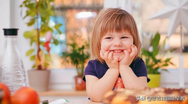 母亲勒死5年级儿子后跳楼：孩子，妈妈不想的，可是没忍住……