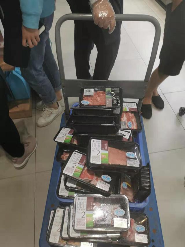 “作孽啊，多少人没得吃啊”盒马销毁临期食品引发浪费大讨论