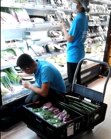 “作孽啊，多少人没得吃啊”盒马销毁临期食品引发浪费大讨论
