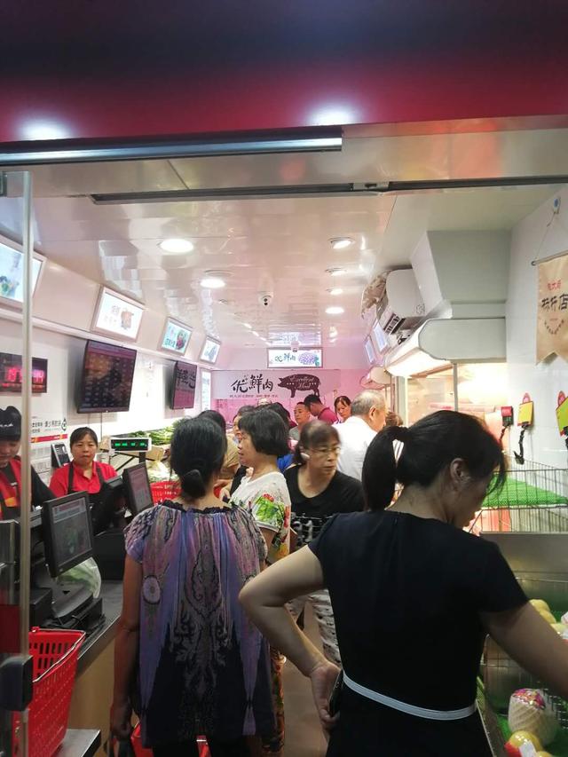 “作孽啊，多少人没得吃啊”盒马销毁临期食品引发浪费大讨论
