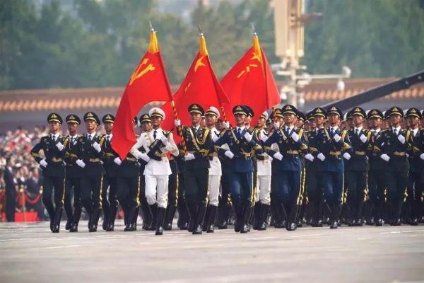 武汉16岁女孩写的阅兵观后感火了！网友：不愧是空降兵的女儿