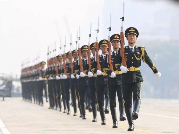武汉16岁女孩写的阅兵观后感火了！网友：不愧是空降兵的女儿