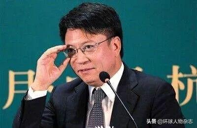 敢给李嘉诚接盘的人出现了！27岁坐牢，43岁创业失败，触底反弹终成江湖最壕大佬