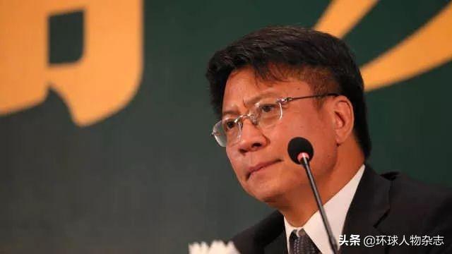 敢给李嘉诚接盘的人出现了！27岁坐牢，43岁创业失败，触底反弹终成江湖最壕大佬