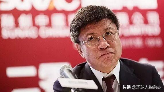 敢给李嘉诚接盘的人出现了！27岁坐牢，43岁创业失败，触底反弹终成江湖最壕大佬
