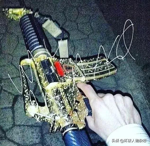 儿子炫富坑爹,妻子示爱捞钱,这个大毒枭第三次入狱后,整个剧情开始脱轨?