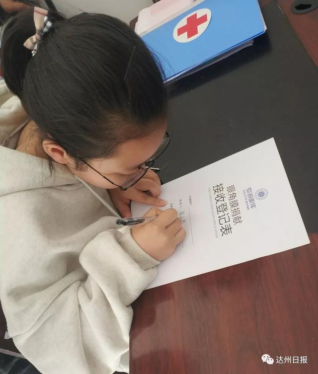 弟弟也走了！这对“轮椅兄弟”还是离开了我们！他们生前的一个决定让人泪奔…