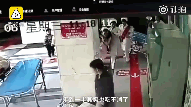 24岁的宋佳晶，你肩扛大汉的样子活像个下凡的天使