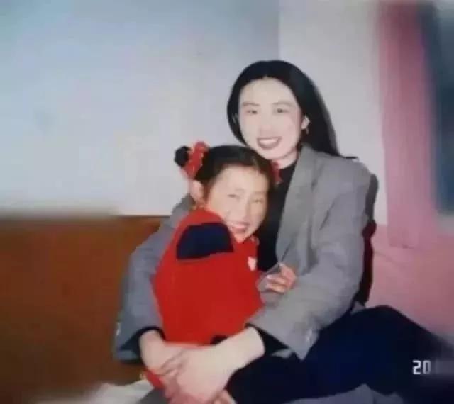 “食人血馒头”再次触犯众怒，刘鑫为何无法开启新生活？
