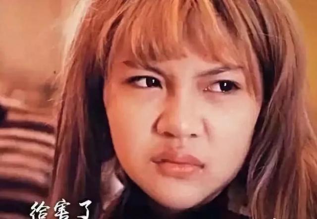 结婚8天就闹离婚？生过孩子才20岁？现在网红也太疯狂了...