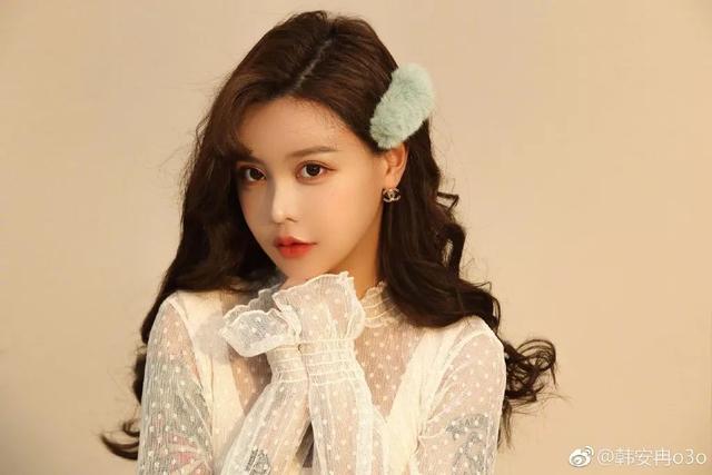 结婚8天就闹离婚？生过孩子才20岁？现在网红也太疯狂了...