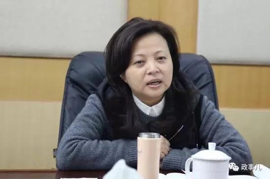 女市长受贿被捕，部下这样评价她：秀美的面庞、娇小的身材、粲然的笑容，优雅的气质
